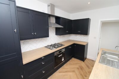 house for rent bute street