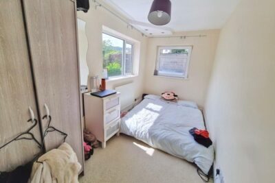 house - terraced for rent wood road