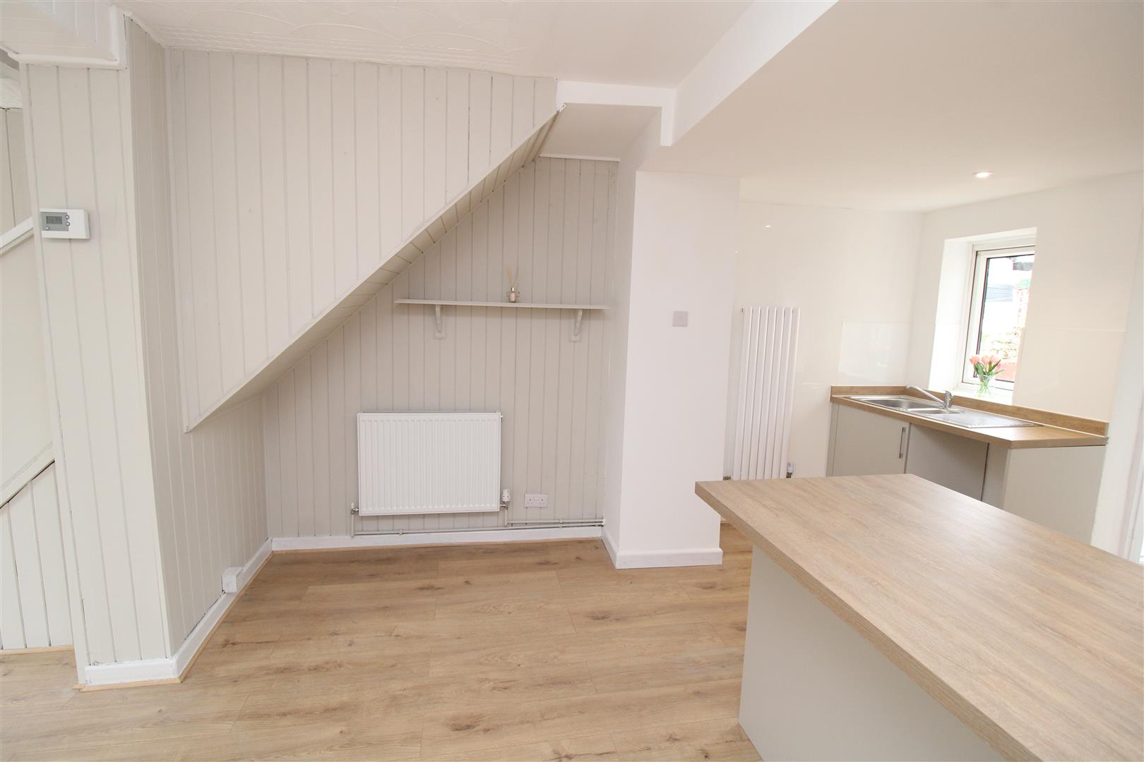 house - terraced for rent thurston road