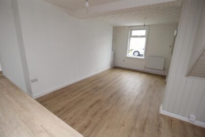 house - terraced for rent thurston road