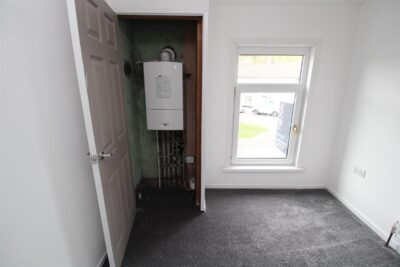 house - terraced for rent thurston road