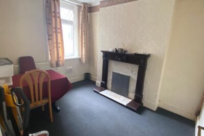 house - end terrace for rent collins terrace