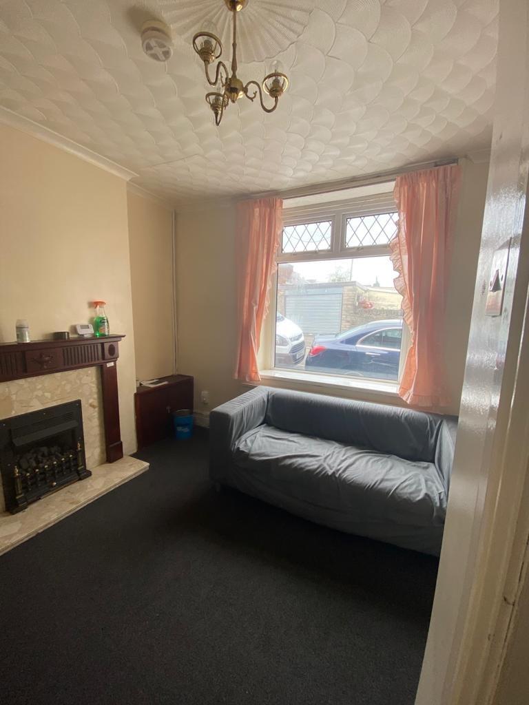 house - end terrace for rent collins terrace