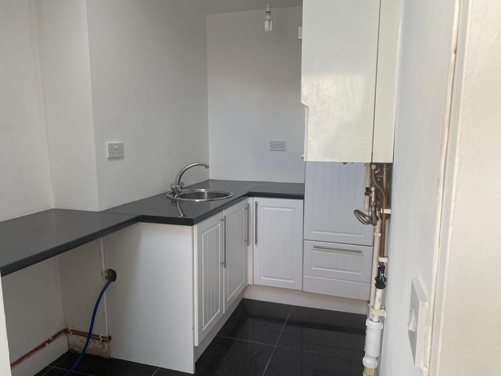 house - terraced for rent middle street