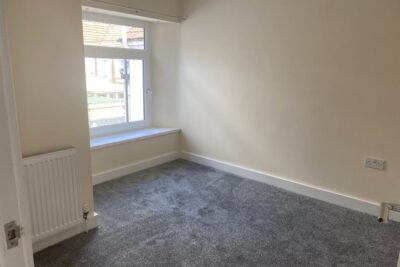 house - terraced for rent middle street