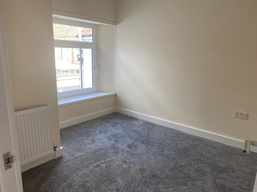 house - terraced for rent middle street