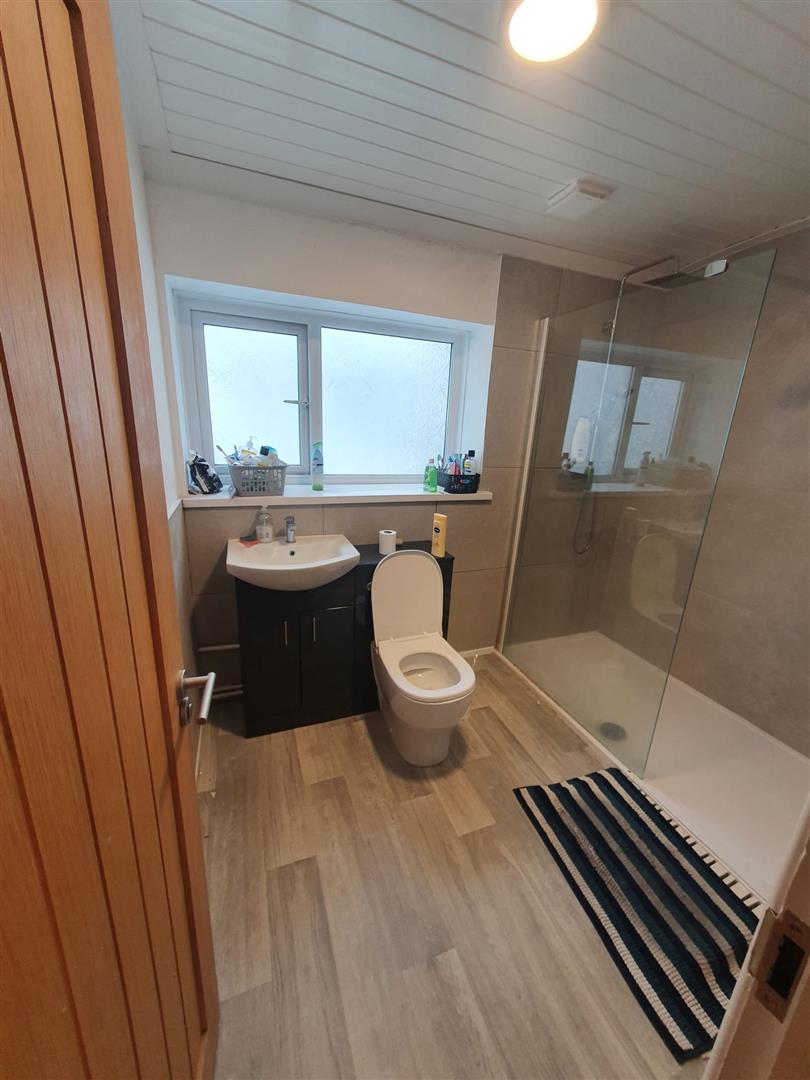 room for rent hilda street