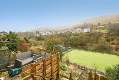 house - terraced for sale jersey road