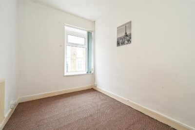 house - terraced for sale jersey road