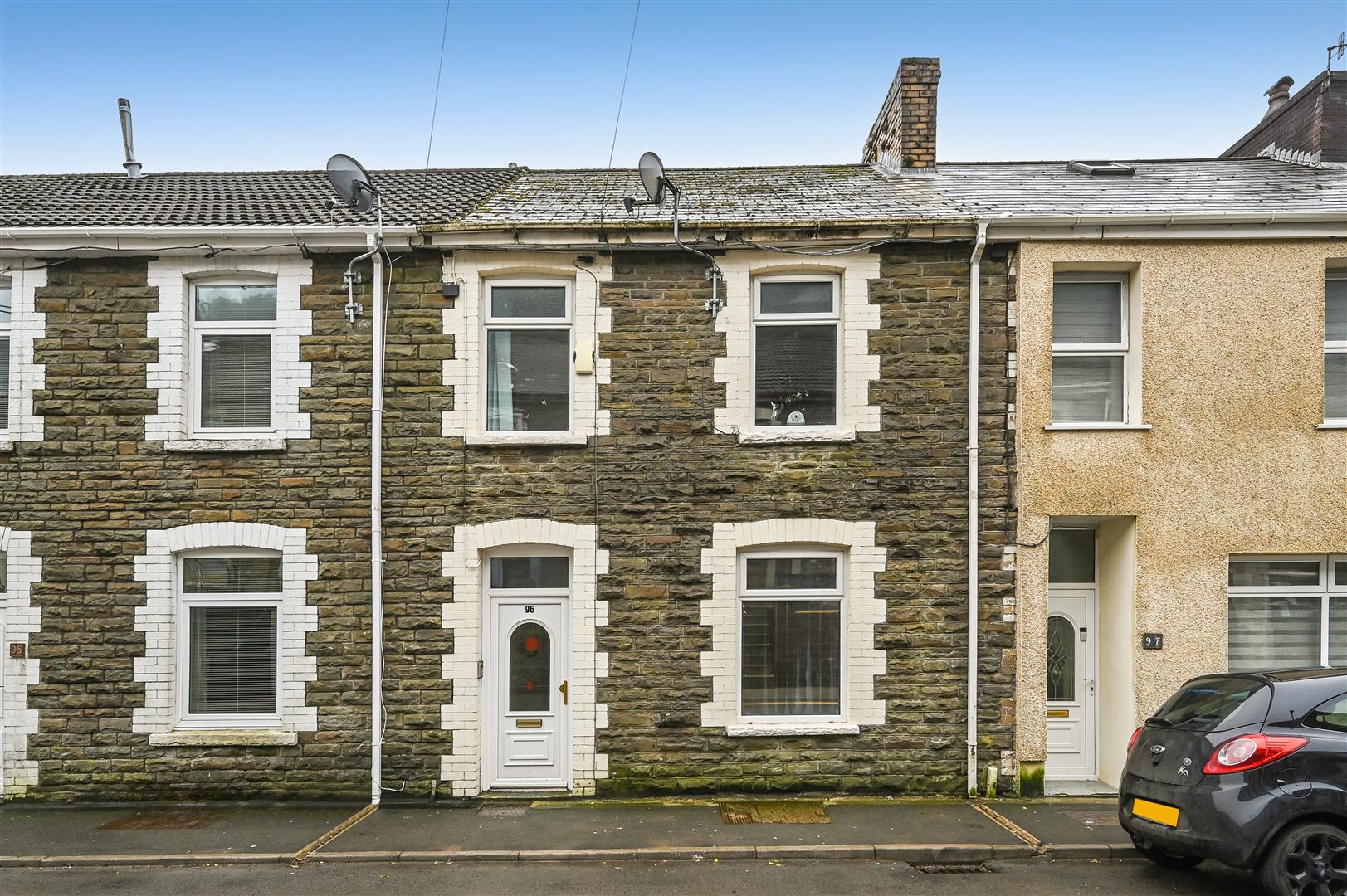 house - terraced for sale jersey road