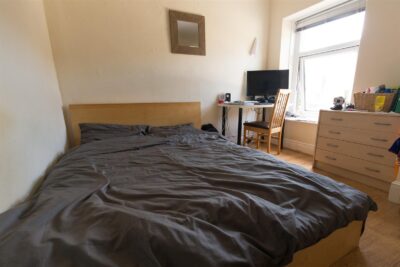 house - terraced for sale queen street