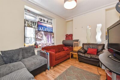 house - terraced for sale queen street