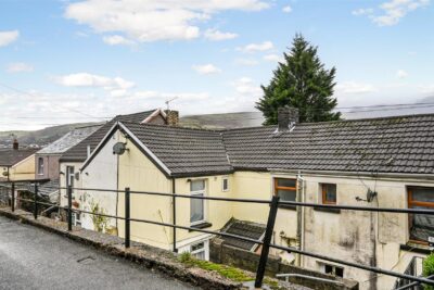 house - terraced for sale rhys street