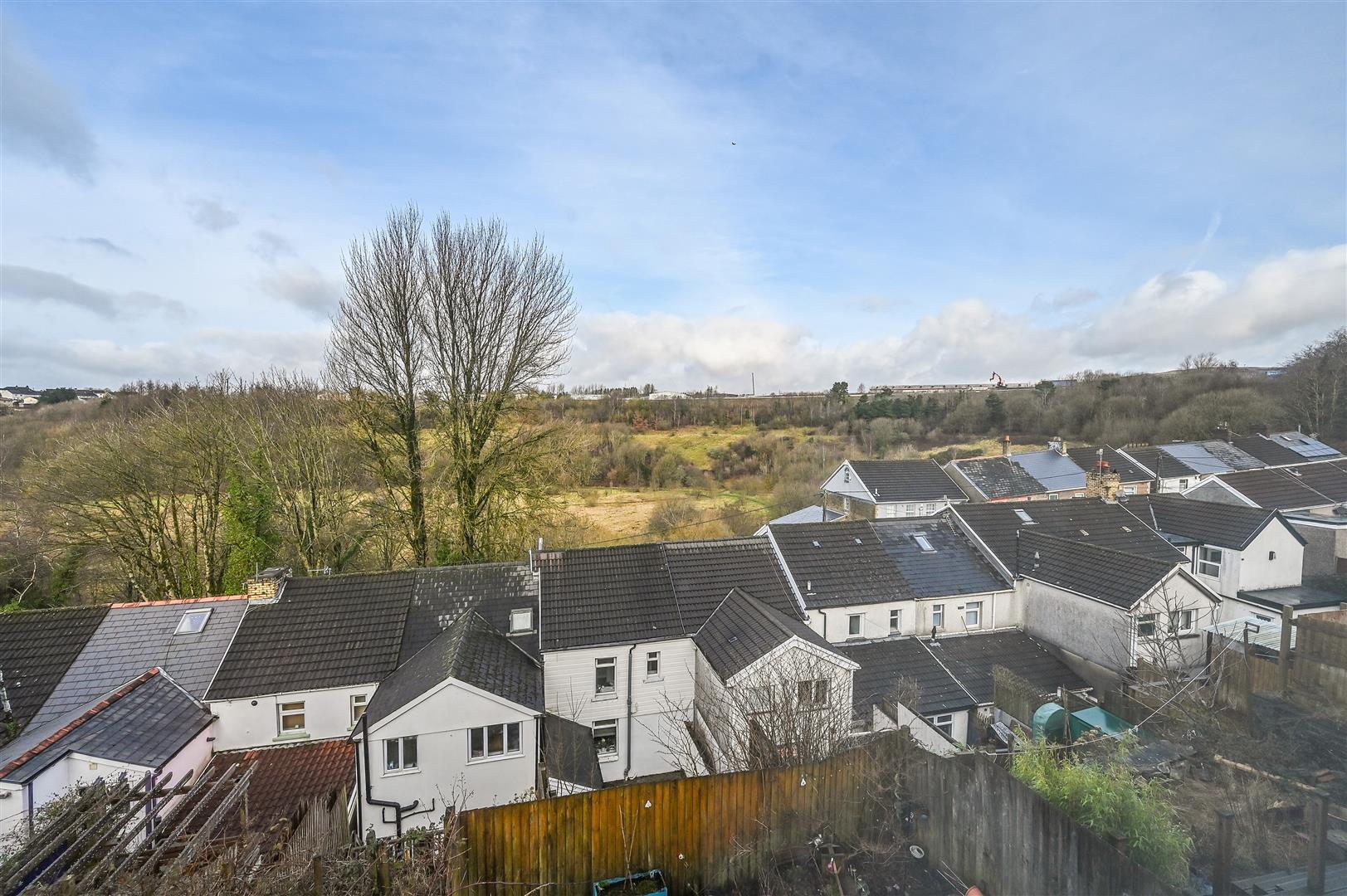 house - terraced for sale francis street