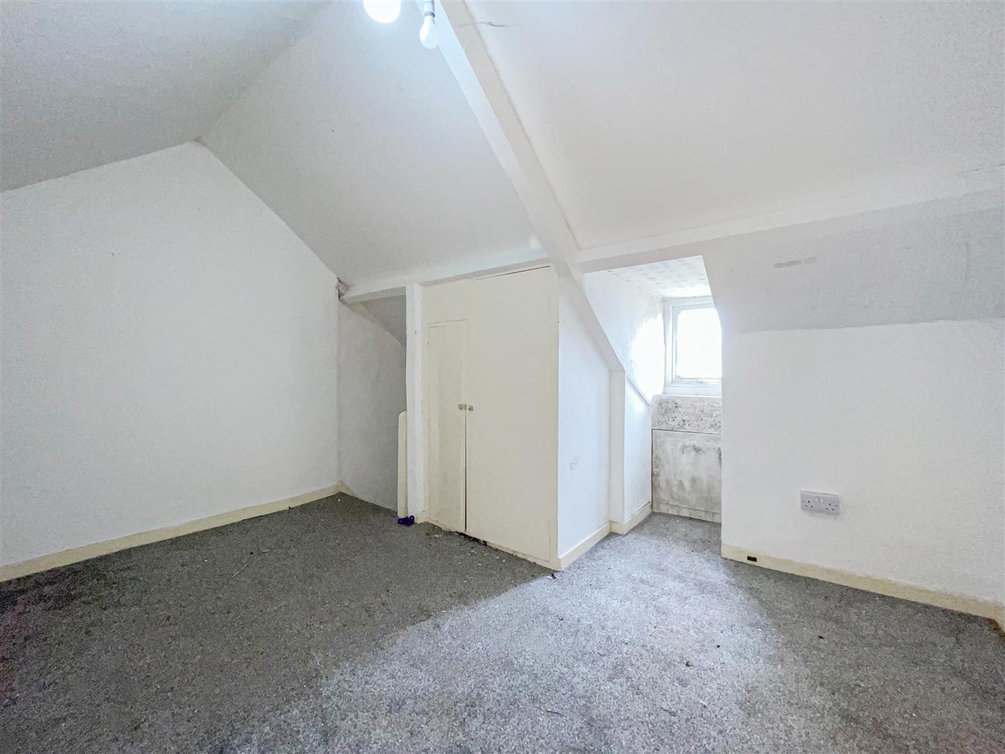 house - end terrace for sale penydre