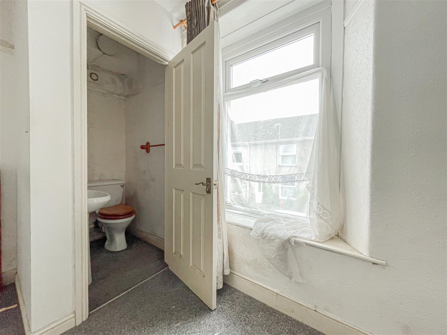 house - end terrace for sale penydre