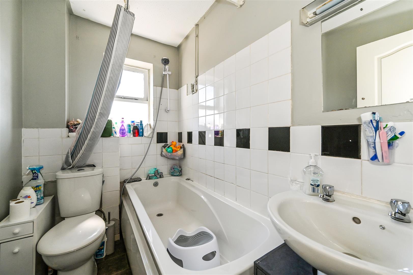 house - terraced for sale harvey crescent