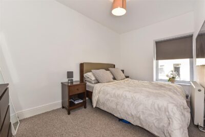 house - terraced for sale woodland road