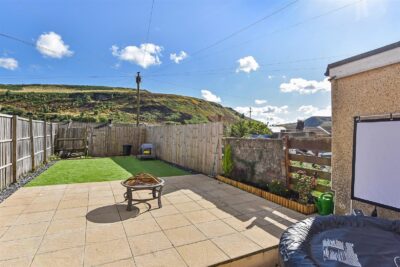 house - terraced for sale woodland road