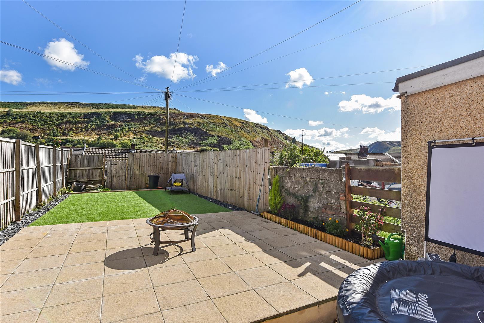 house - terraced for sale woodland road