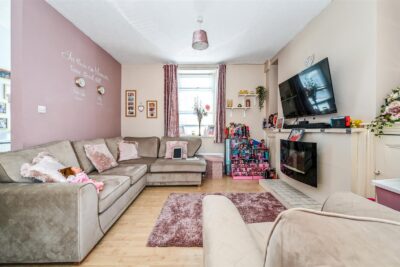 house - terraced for sale grover street