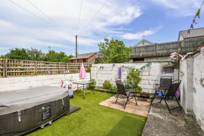 house - terraced for sale grover street