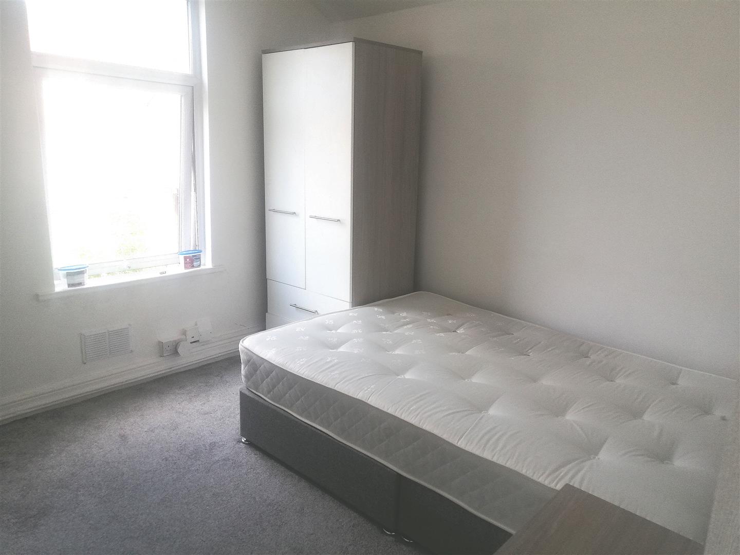 house for sale queen street