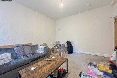 house for sale queen street