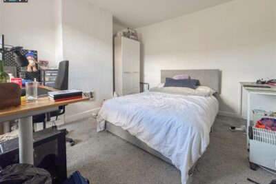 house for sale queen street