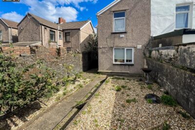 house for sale queen street