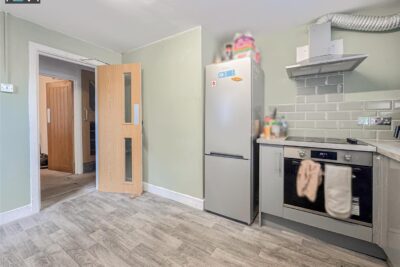 house for sale queen street