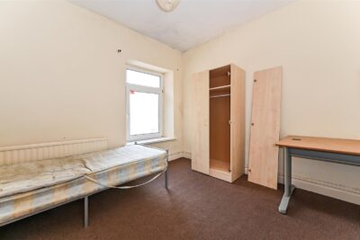 house - terraced for sale queen street