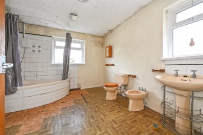 house - terraced for sale queen street