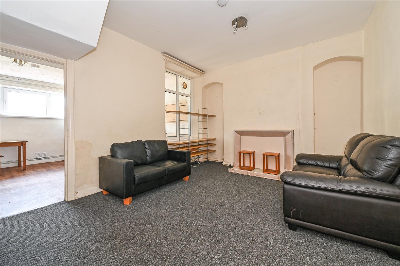 house - terraced for sale queen street