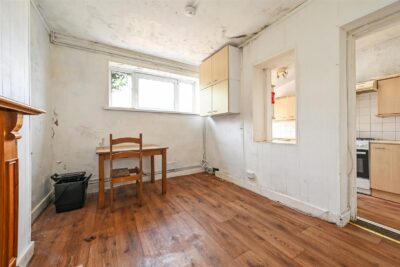 house - terraced for sale queen street