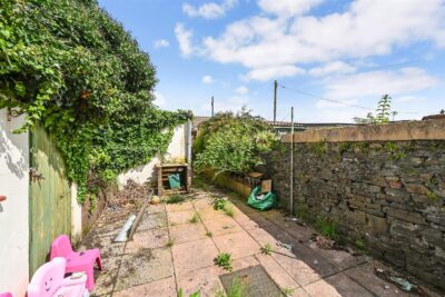house - terraced for sale queen street