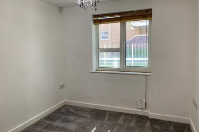 apartment for sale overstone court