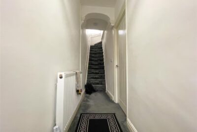 house - terraced for sale park street