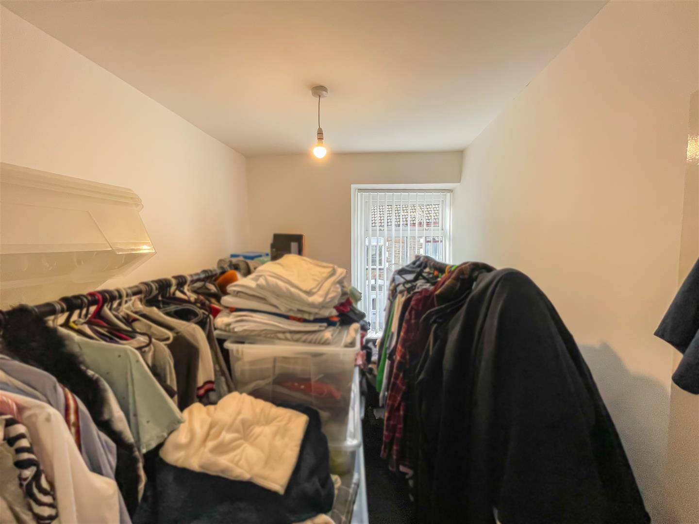 house - terraced for sale park street