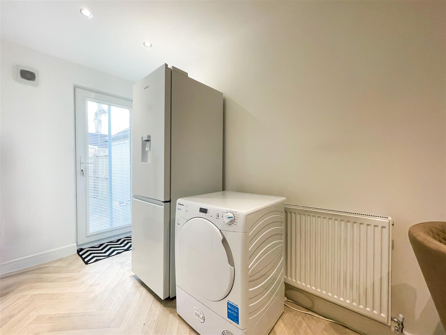 house - terraced for sale park street