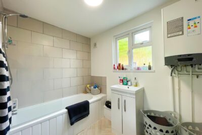 house - terraced for sale park street