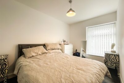 house - terraced for sale park street