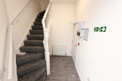 house for rent commercial street