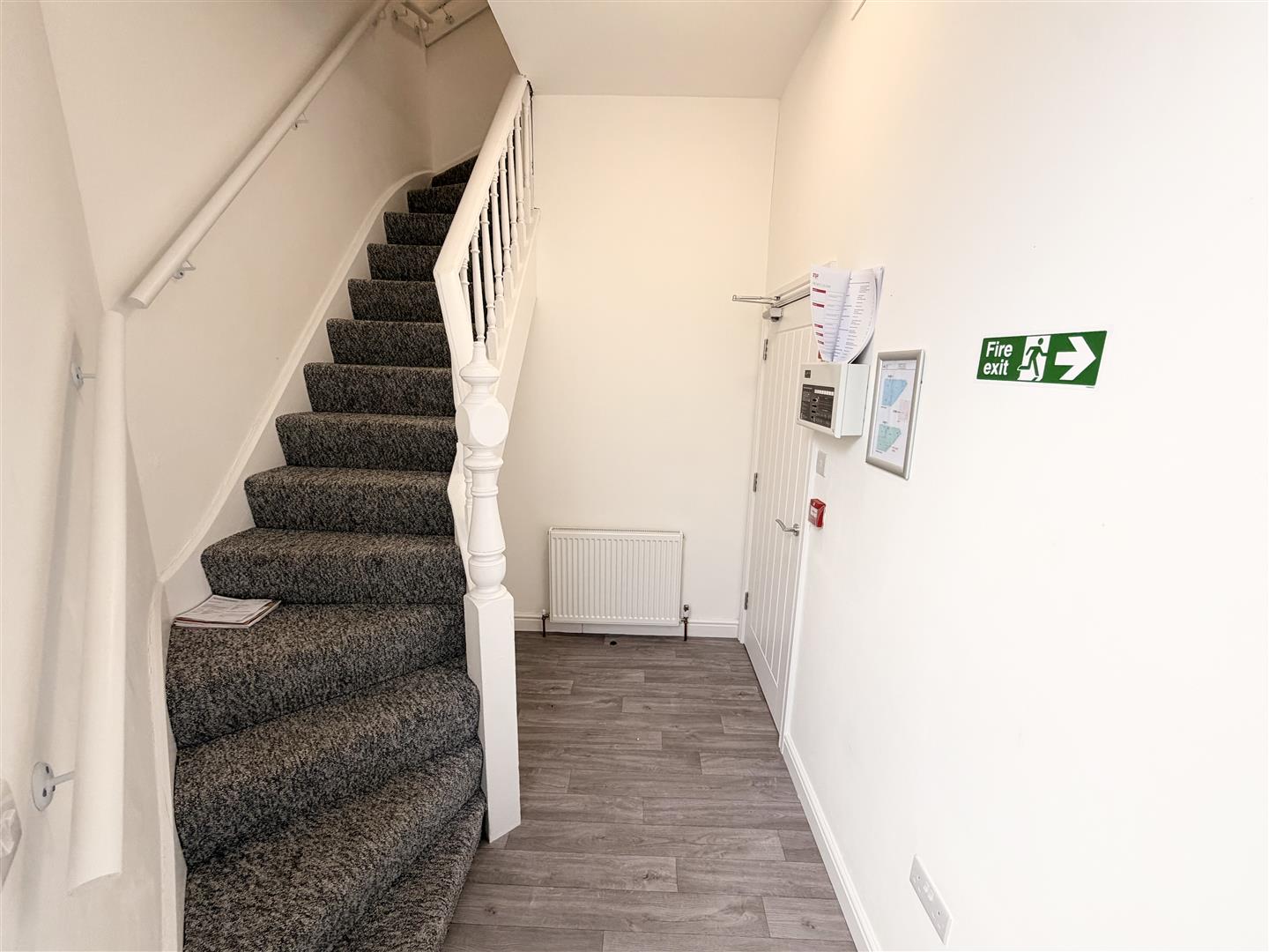 house for rent commercial street