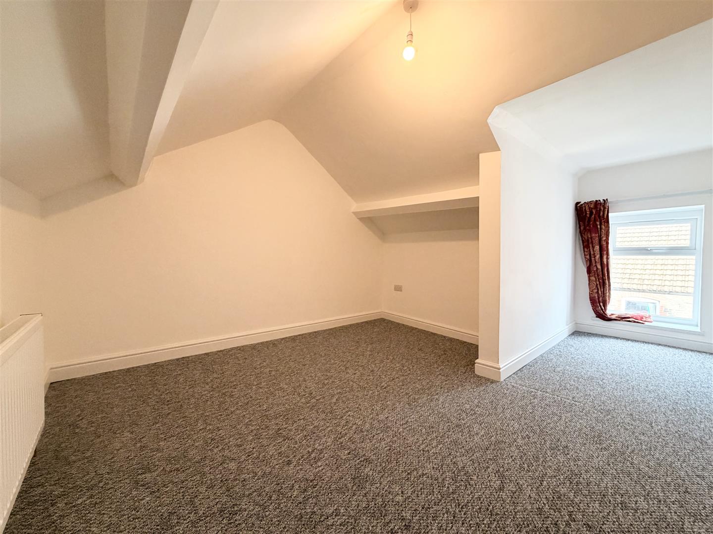 house for rent commercial street