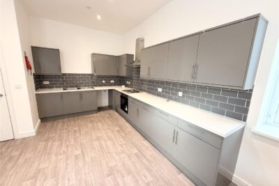 house for rent commercial street