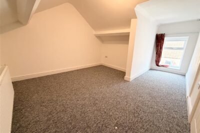 house for rent commercial street