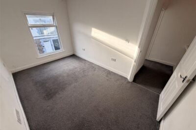 house - terraced for rent wingfield street