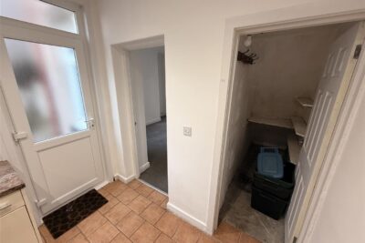 house - terraced for rent wingfield street