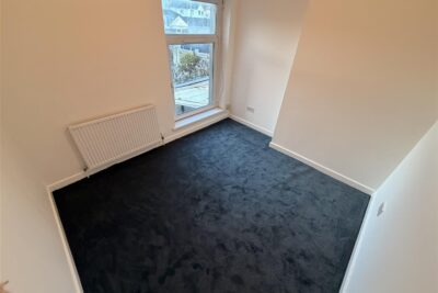 house for rent commercial street